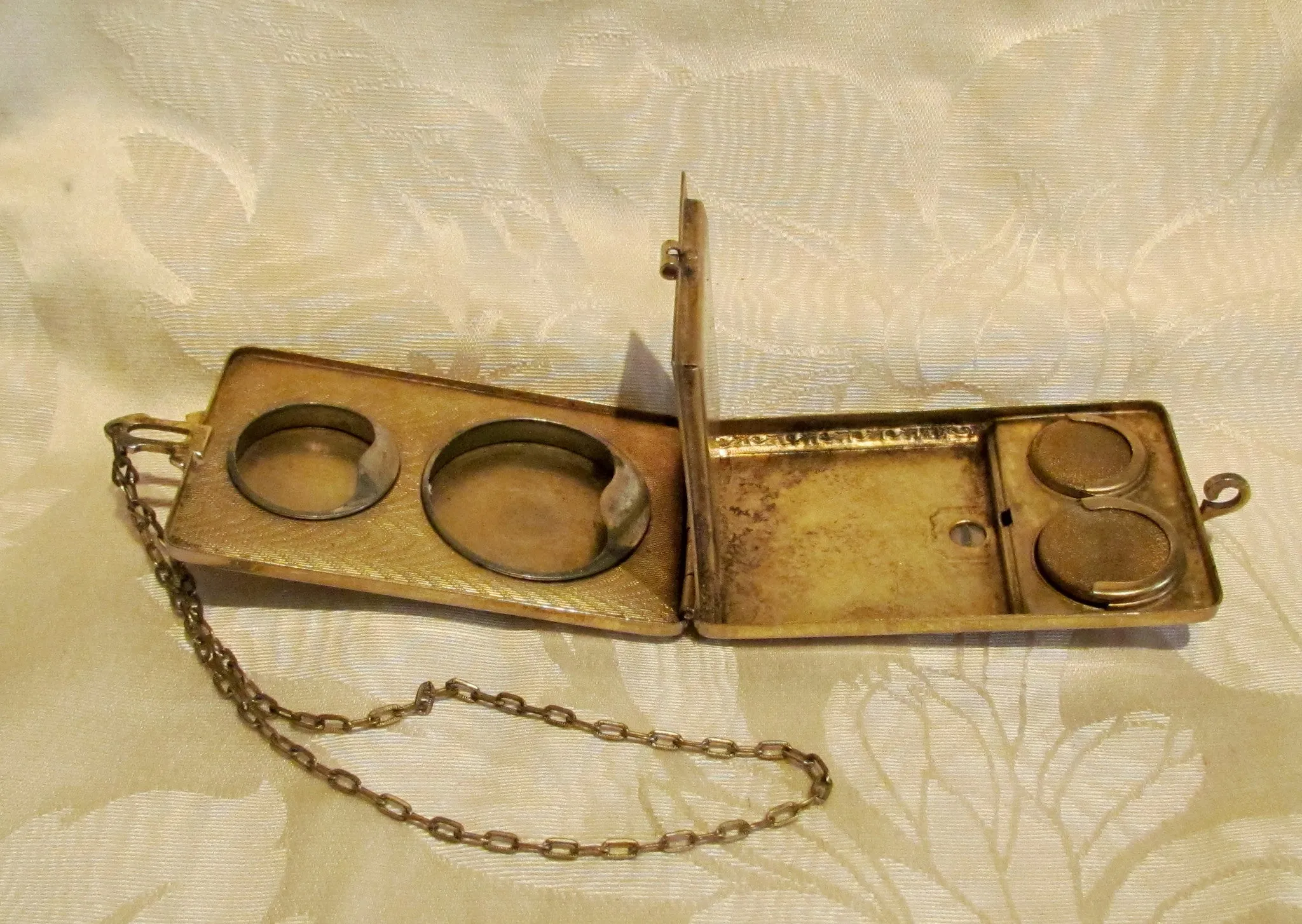 1910s Compact Coin Purse Red Guilloche Wristlet Dance Purse
