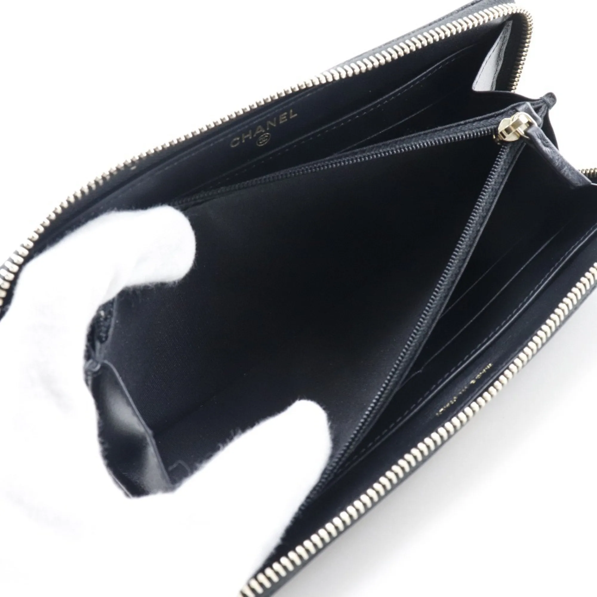 Chanel Camellia Emboss Cocomark A82281 Matte Caviar Skin Black Women's Long Wallet