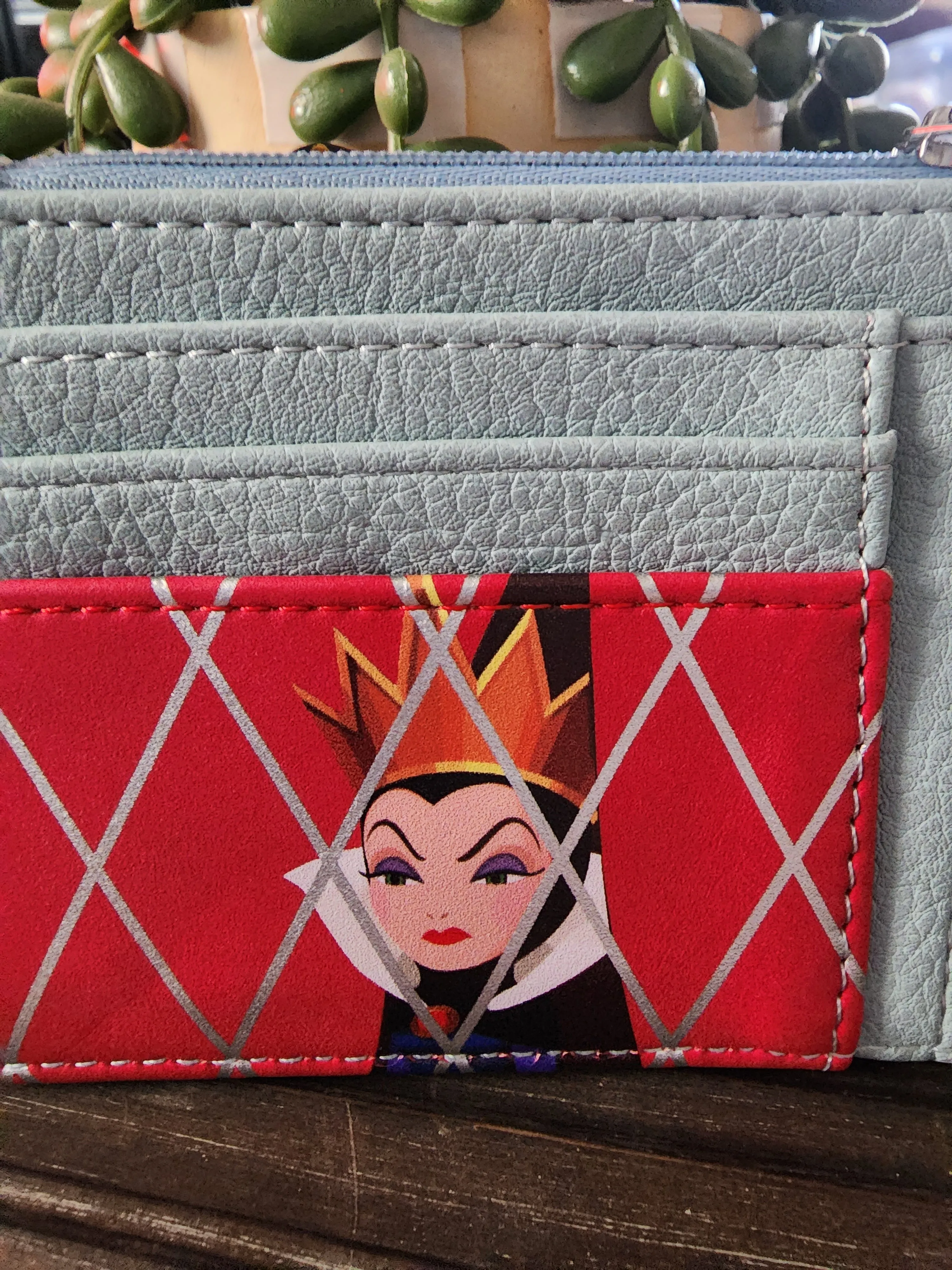 Disney Snow White and Prince Charming card holder