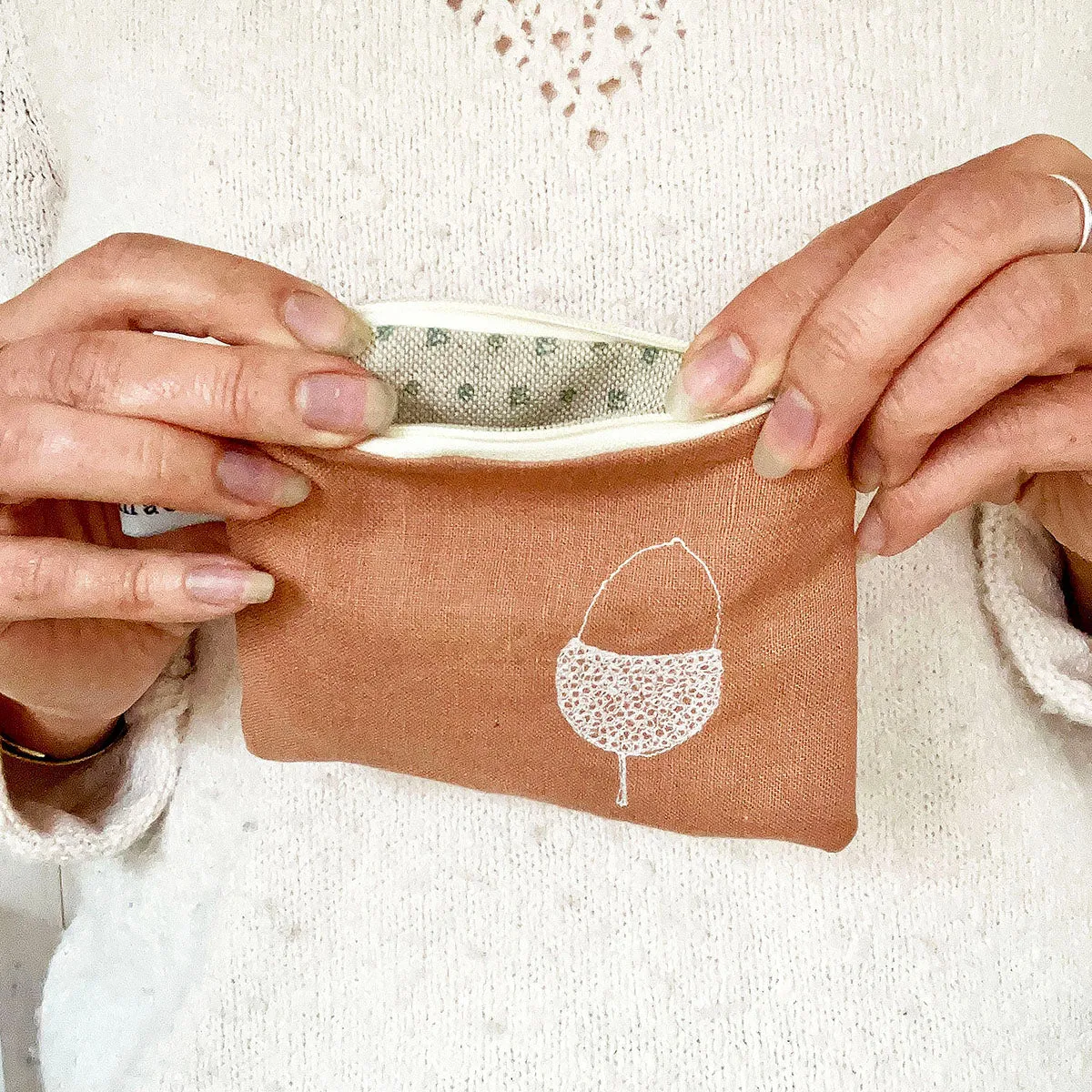 Embroidered Acorn Linen Purse