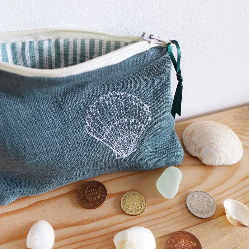 Embroidered Scallop Spruce Linen Purse