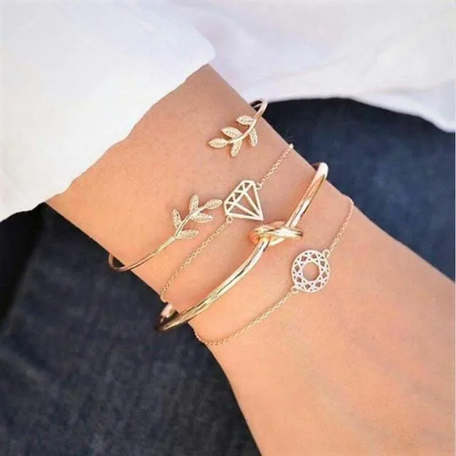 Womens 4Pc Gold Metal Charm Bracelet Set Diamond Shape